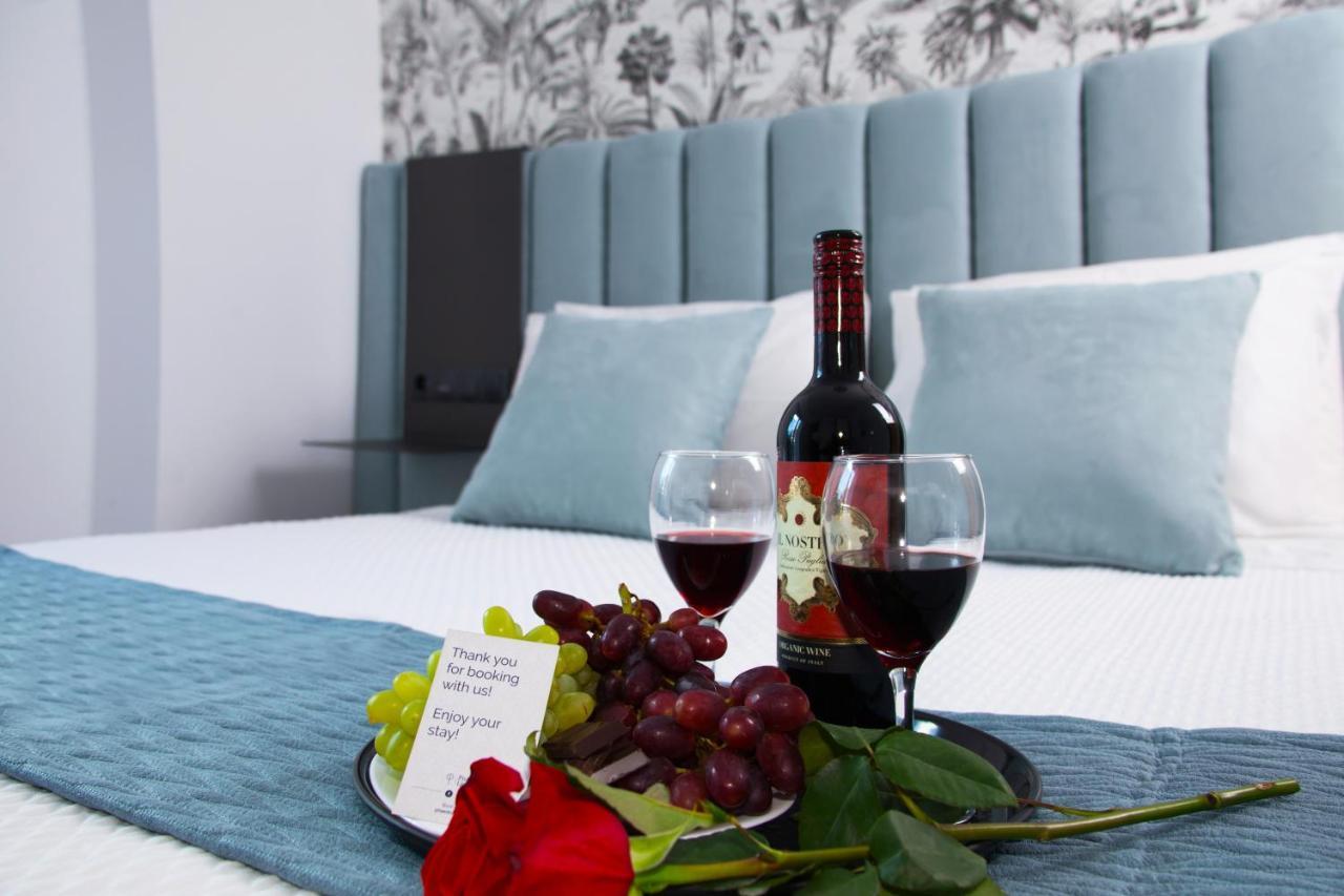Phaedrus Living Executive Kriel Suites 001 Ateny Zewnętrze zdjęcie